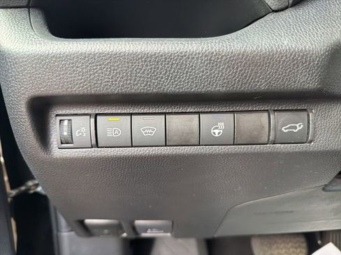 Used 2024 Toyota RAV4 XLE w/ Convenience Package image 9