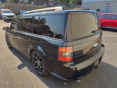 Used 2012 Ford Flex Titanium w/ Trailer Tow Pkg Class III AWD/4WD image 6