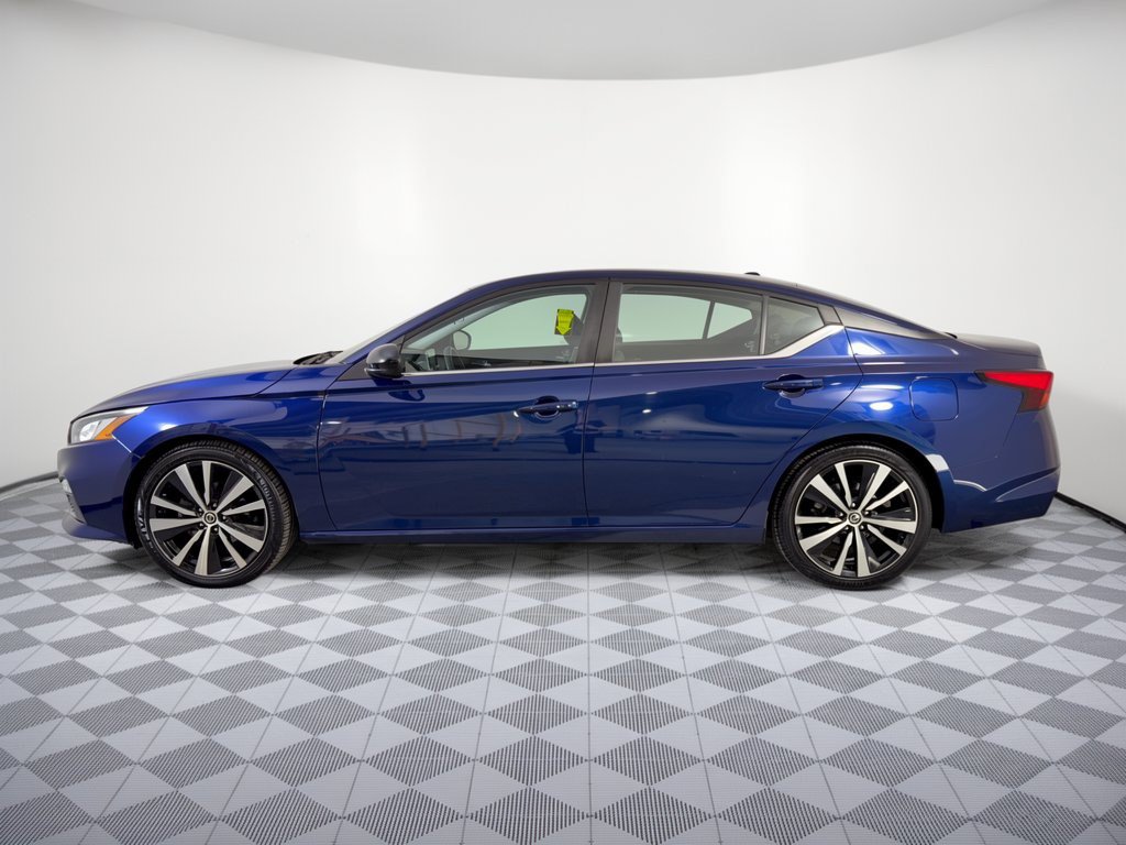 Used 2020 Nissan Altima 2.5 SR FWD image 2