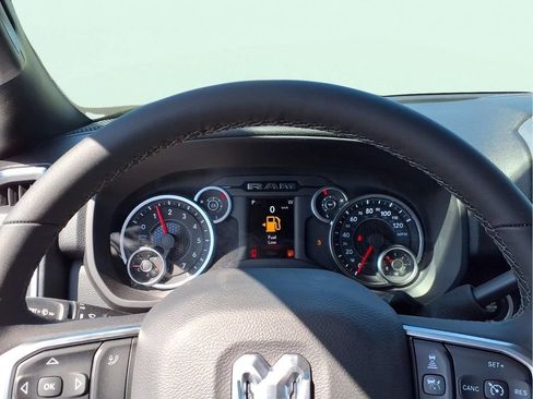 New 2026 RAM 2500 Big Horn AWD/4WD image 11