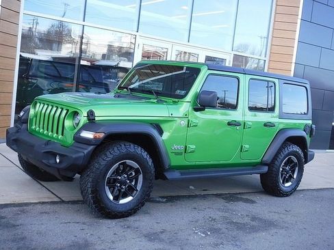Used 2019 Jeep Wrangler Unlimited Sport image 1