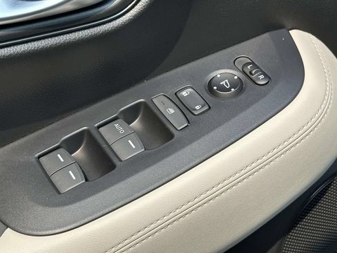 Used 2024 Honda HR-V LX image 15