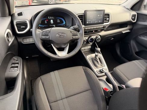 Certified 2026 Hyundai Venue SEL FWD image 5