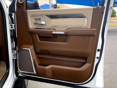 Used 2019 RAM 2500 Laramie AWD/4WD image 23