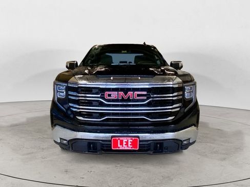 New 2026 GMC Sierra 1500 SLT image 9
