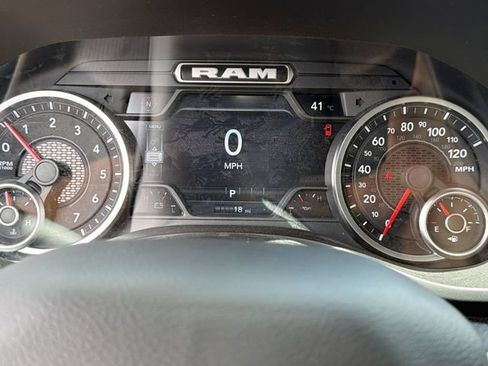 New 2026 RAM 1500 Express AWD/4WD image 21