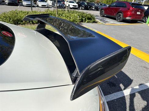 Used 2016 Mercedes-Benz AMG GT S image 33