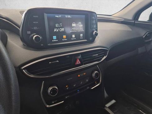 Used 2020 Hyundai Santa Fe SE AWD/4WD image 12