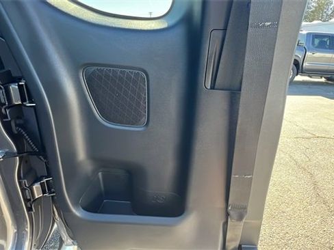 Used 2023 Nissan Frontier S w/ Technology Package image 13