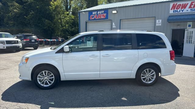 Used 2019 Dodge Grand Caravan SXT FWD image 2