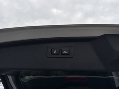 Used 2020 Subaru Outback Limited image 34