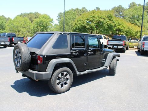 Used 2012 Jeep Wrangler Unlimited Sport AWD/4WD image 15