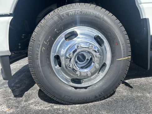 New 2026 Ford F350 Platinum w/ Platinum Plus Package image 8