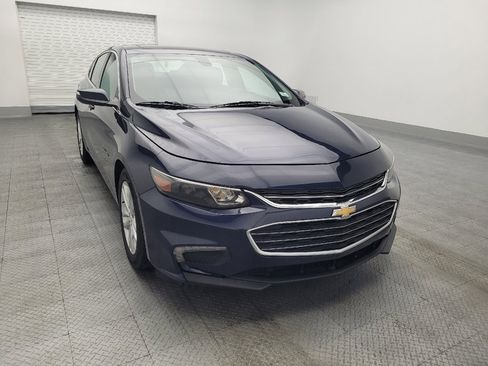 Used 2017 Chevrolet Malibu LT image 14