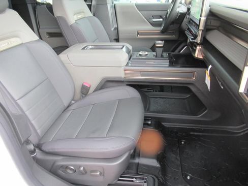 New 2025 GMC Hummer EV 3X image 10