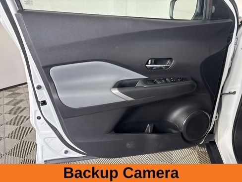Used 2023 Nissan Kicks SR w/ SR Premium Package image 8
