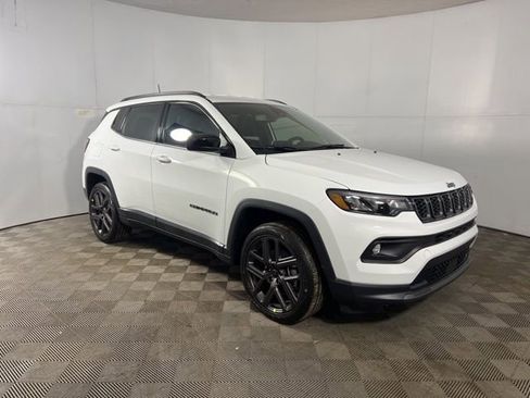 New 2026 Jeep Compass Latitude image 7
