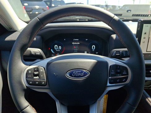 New 2026 Ford Explorer Active image 14