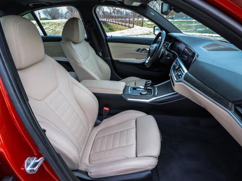 Used 2019 BMW 330i xDrive Sedan w/ Premium Package image 41