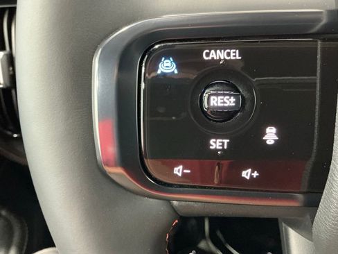 Used 2025 Nissan Armada PRO-4X AWD/4WD image 69