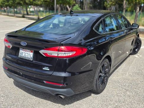 Used 2019 Ford Fusion SE w/ Equipment Group 151A image 12