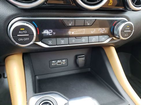 Used 2020 Nissan Sentra SV w/ SV Premium Package image 22