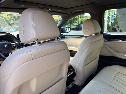 Used 2019 BMW 540i xDrive AWD/4WD image 18