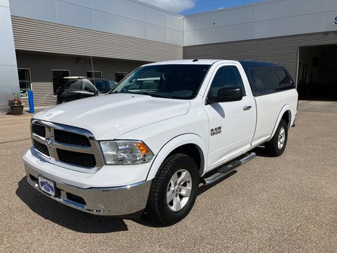Used 2013 RAM 1500 Classic SLT AWD/4WD image 2