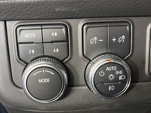 Certified 2024 GMC Yukon XL Denali w/ Max Trailering Package AWD/4WD image 41