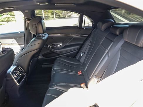 Used 2016 Mercedes-Benz S 550 Sedan image 21