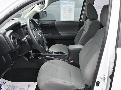 Used 2022 Toyota Tacoma SR w/ SR Convenience Package image 16