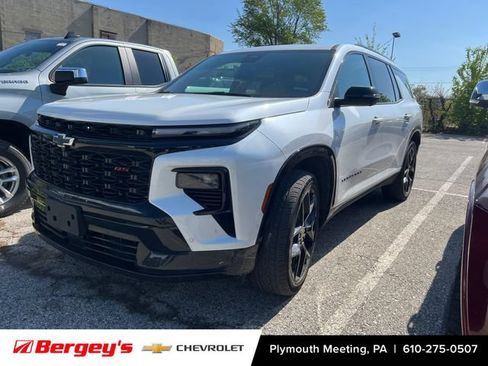 Used 2024 Chevrolet Traverse RS AWD/4WD image 6