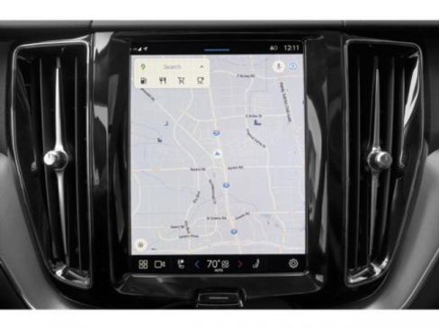 Used 2023 Volvo XC60 B5 Core image 19