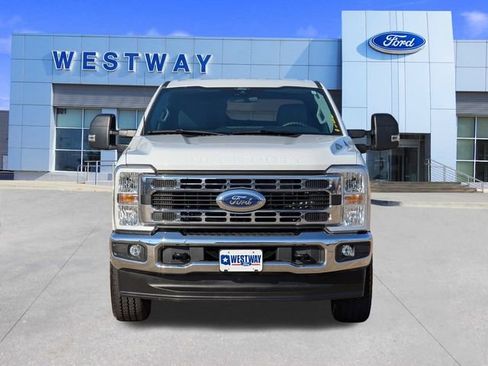 Used 2024 Ford F250 XLT w/ FX4 Off-Road Package image 7
