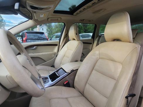 Used 2014 Volvo XC70 T6 image 28