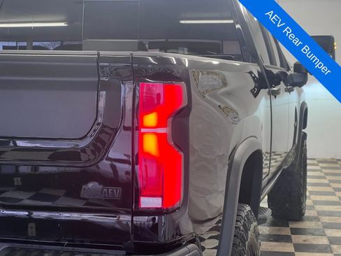 Used 2024 Chevrolet Silverado 2500 ZR2 w/ ZR2 Bison Edition image 15