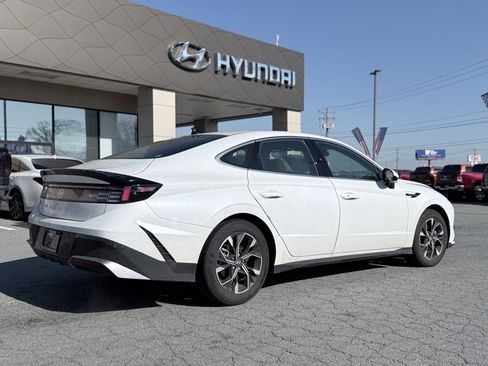 Used 2025 Hyundai Sonata SEL image 7