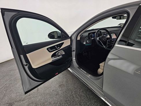 Used 2026 Mercedes-Benz E 350 Sedan image 19