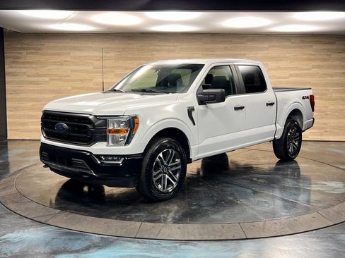 Used 2023 Ford F150 XLT image 5