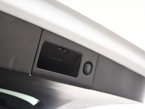 Used 2017 Cadillac Escalade Luxury image 25