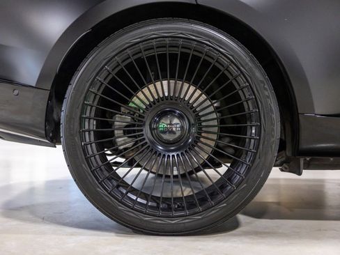 Used 2023 Land Rover Range Rover SE image 24