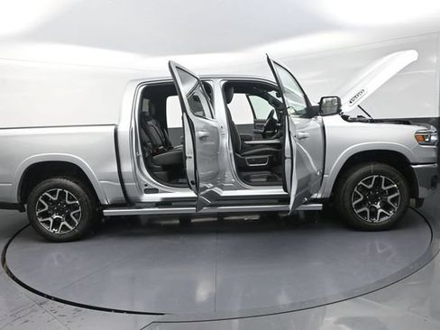 New 2026 RAM 1500 Laramie w/ Chrome Appearance Group AWD/4WD image 37