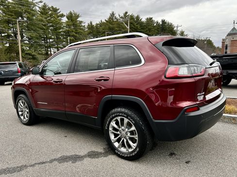 Used 2020 Jeep Cherokee Latitude Plus w/ Cold Weather Group AWD/4WD image 8