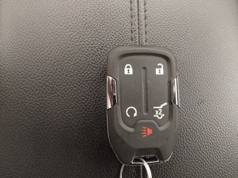 Used 2019 GMC Terrain SLT w/ Preferred Package FWD image 32