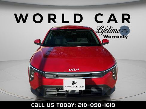 Used 2025 Kia K4 image 9
