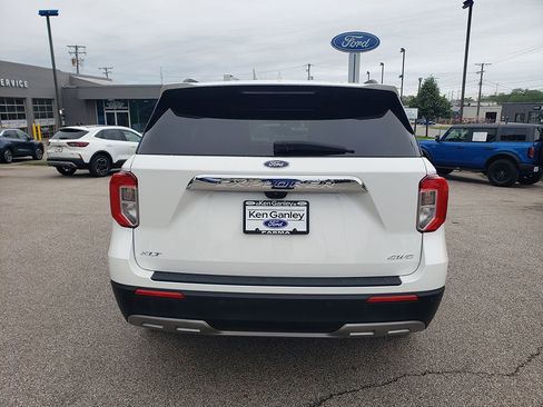 Used 2023 Ford Explorer XLT w/ Equipment Group 202A AWD/4WD image 6