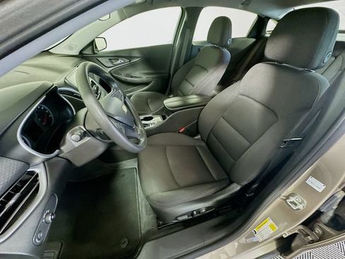 Used 2024 Chevrolet Malibu LT FWD image 12