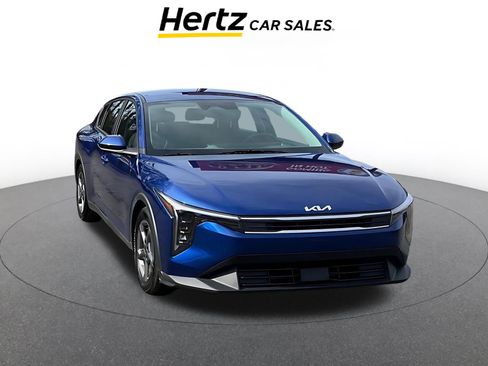 Used 2025 Kia K4 LXS image 1