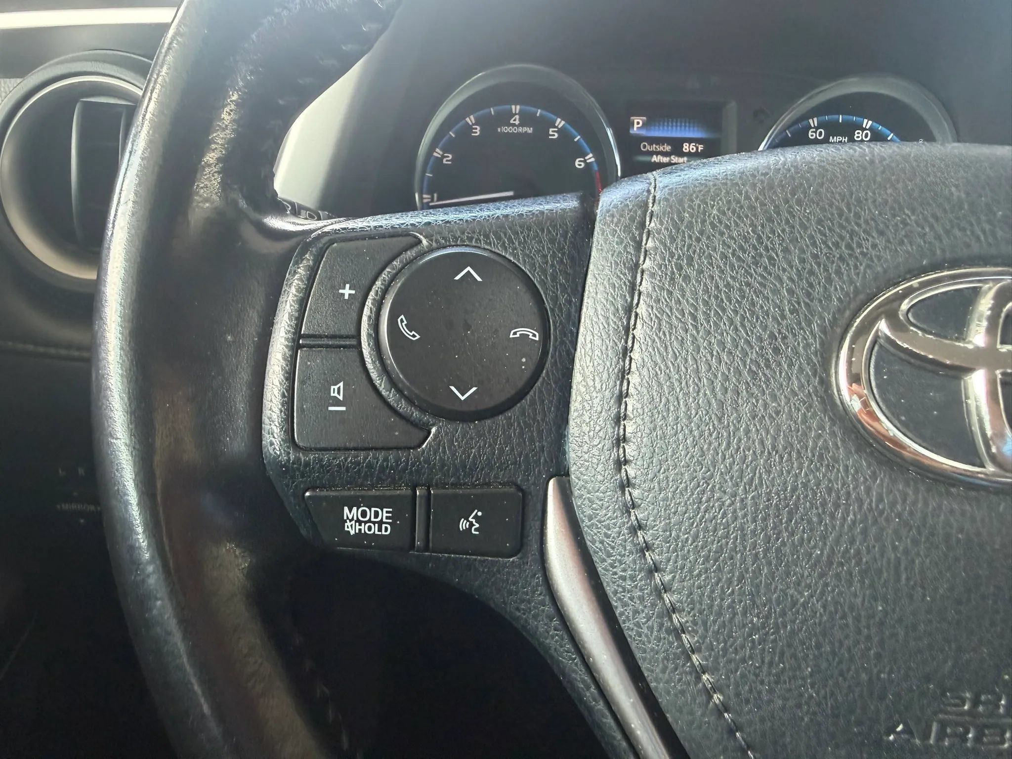 Used 2016 Toyota RAV4 XLE w/ Convenience Package AWD/4WD image 17
