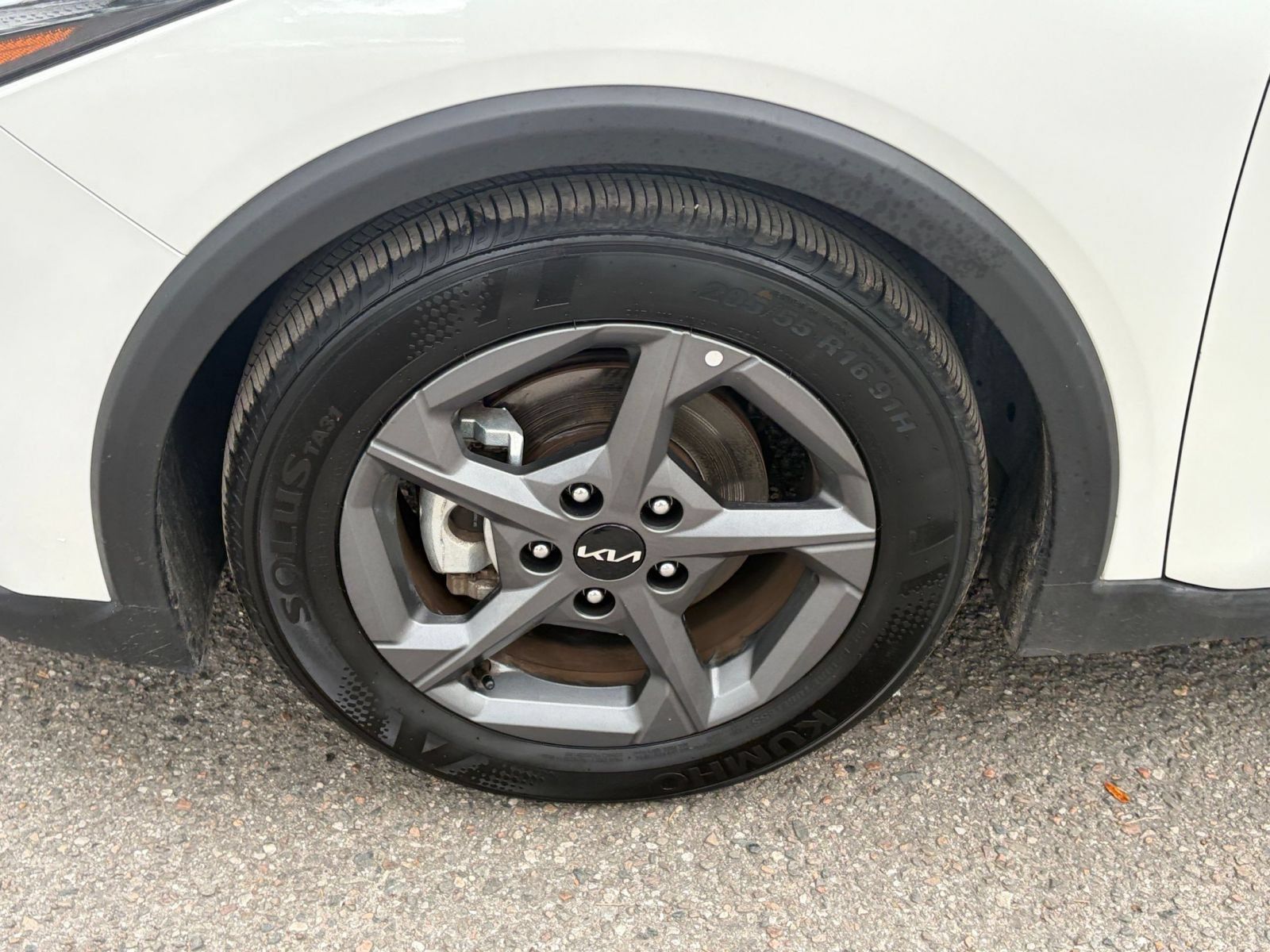 Used 2025 Kia K4 FWD image 28
